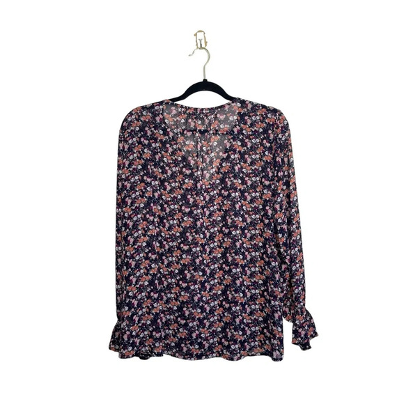 Maurices Blouse Black Pink Ditsy Floral V-neck Button Front NWT Medium Women’s - Picture 5 of 10